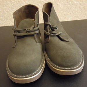 clarks olive suede desert boots